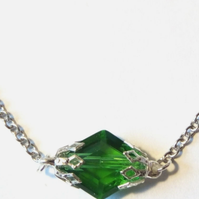 Another seller's version with a thick costume chain